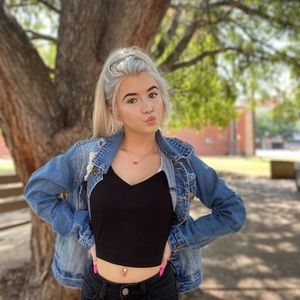 Meet your Posher, Jory